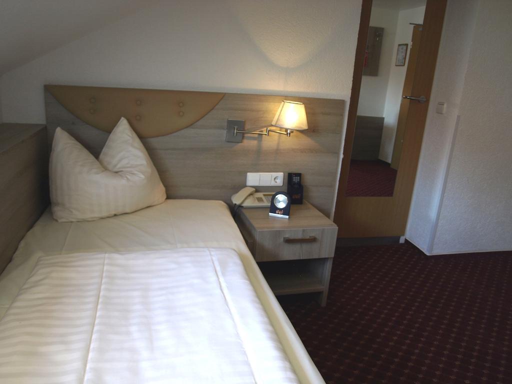 Airport Hotel Filder Post Stuttgart Zewnętrze zdjęcie