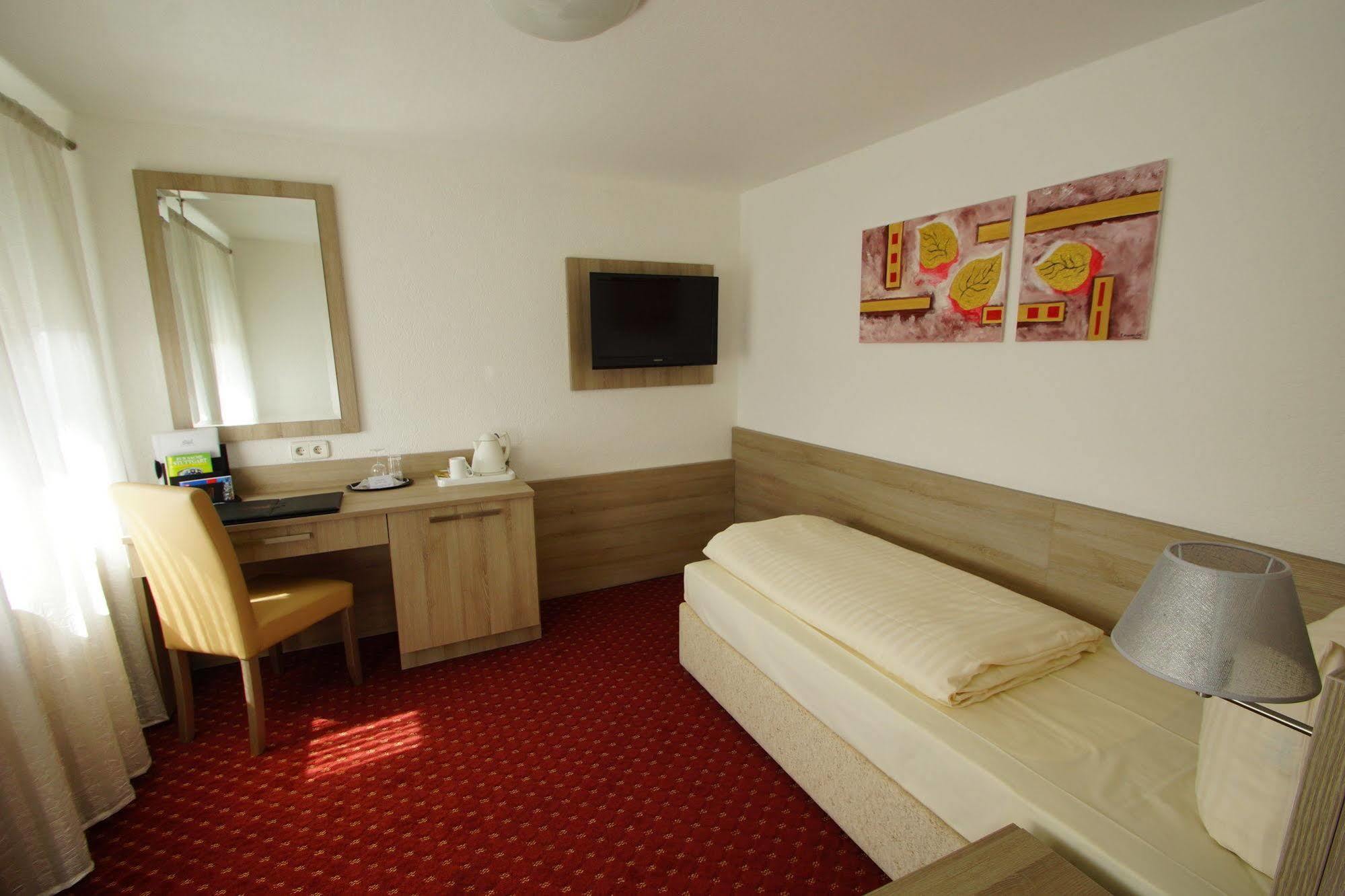 Airport Hotel Filder Post Stuttgart Zewnętrze zdjęcie